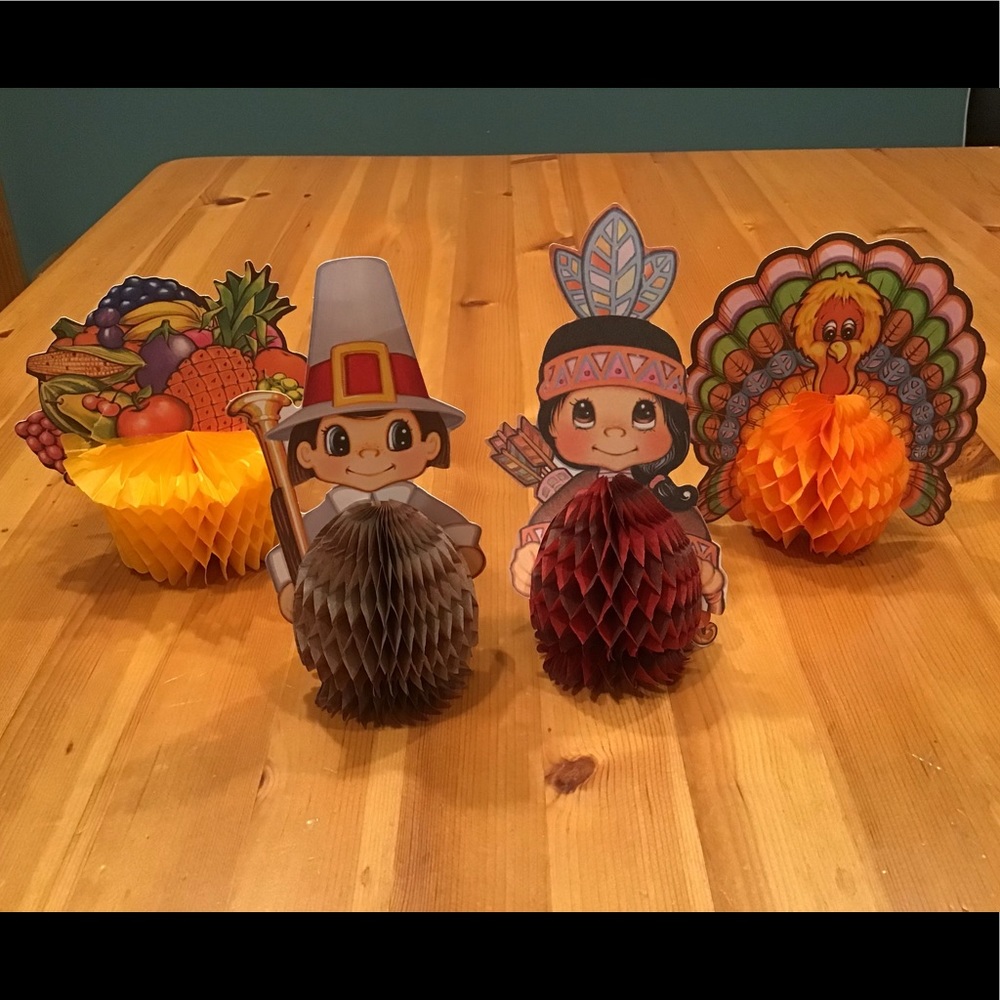 VINTAGE BEISTLE THANKSGIVING HONEYCOMB HARVEST DECORATIONS 1986